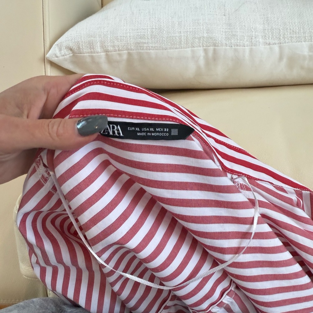 Zara Red and White Striped Women's Blouse - Picture 5 of 6